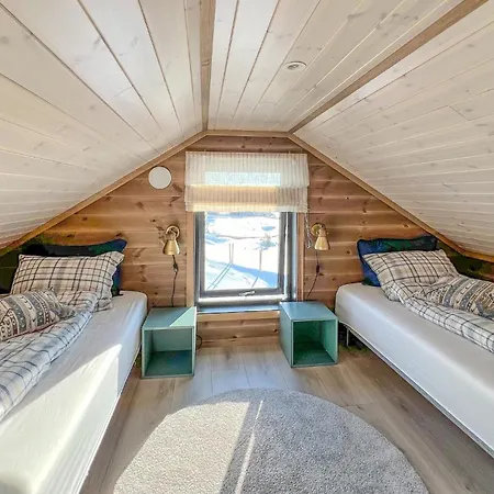 4 Bedroom Stunning In *