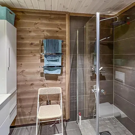 Holiday home 4 Bedroom Stunning In *